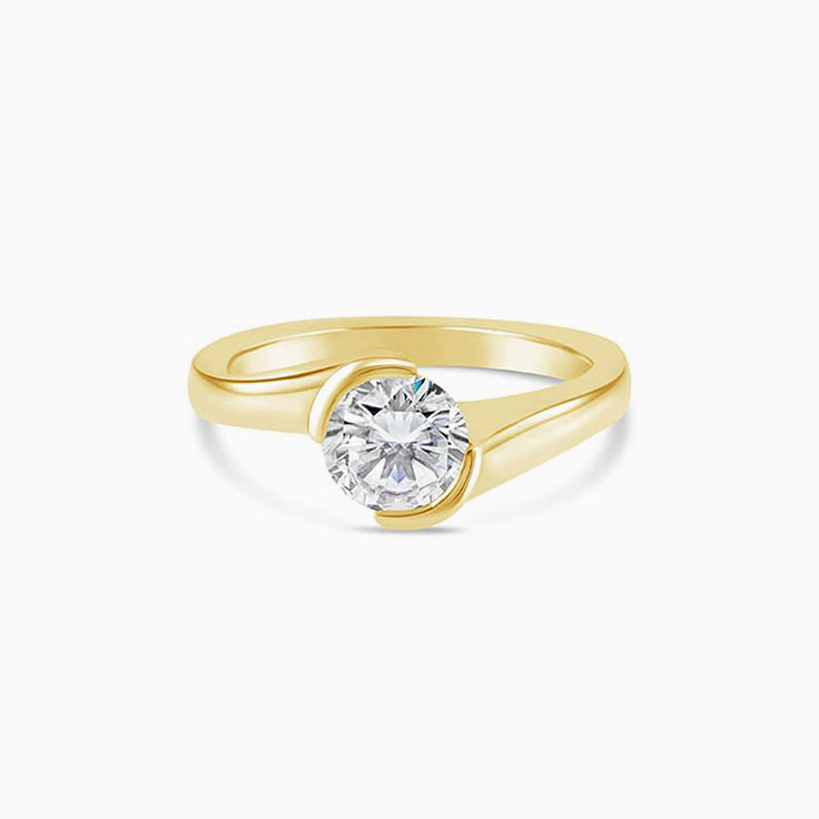 Diagonal Set Solitaire Engagement Gold Ring