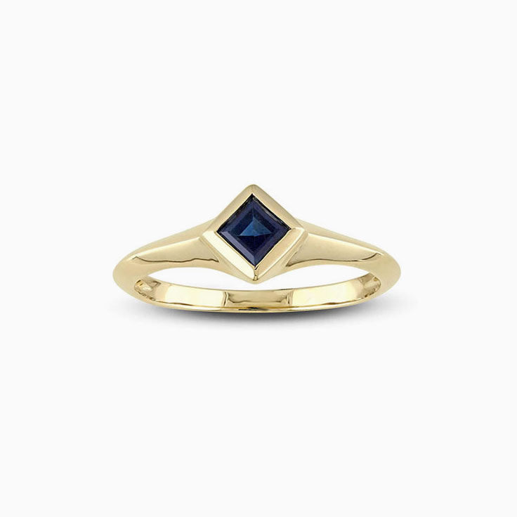 Square sapphire ring