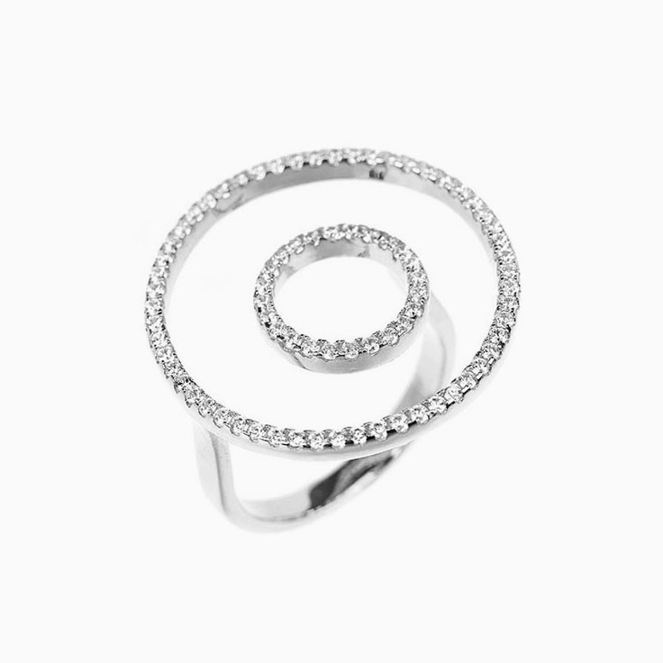Diamond circle ring