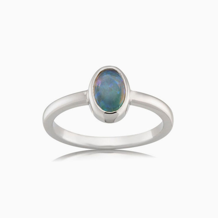 Bezel opal ring