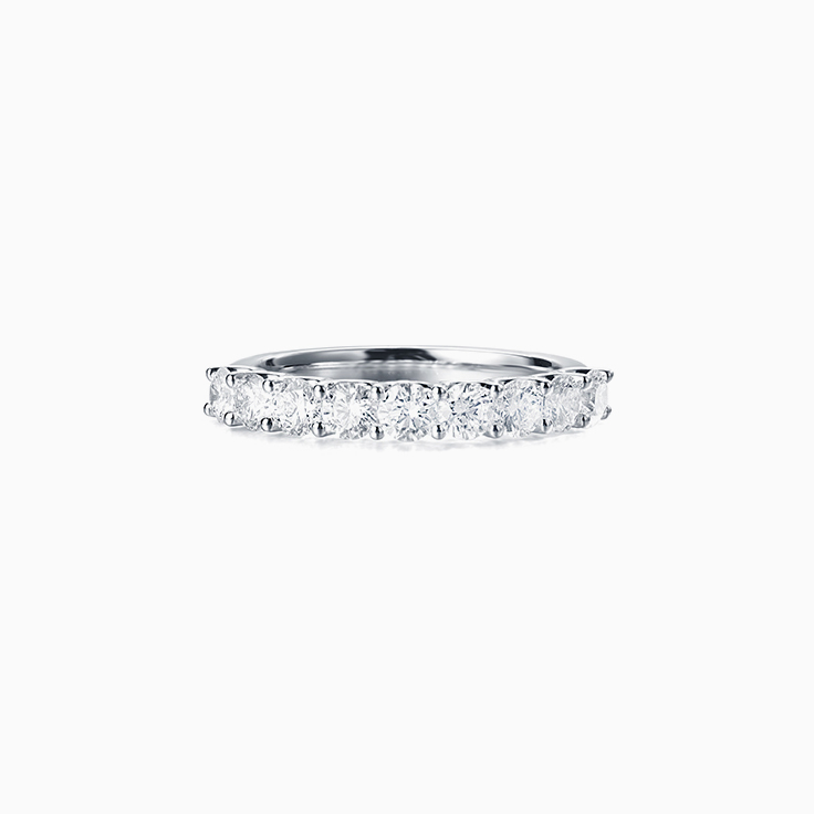 Round Diamond Scalloped Ring