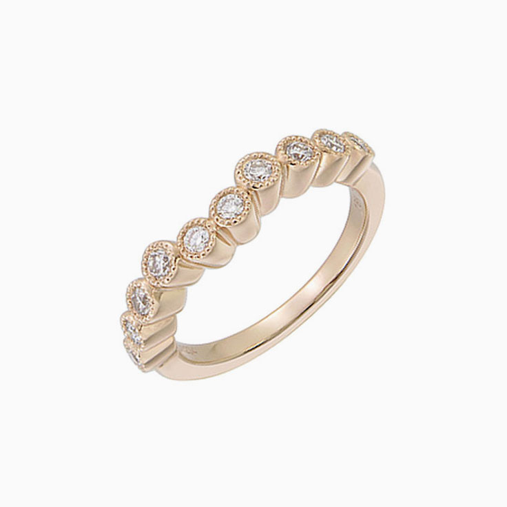 Curved Wedding ring with Miligrain