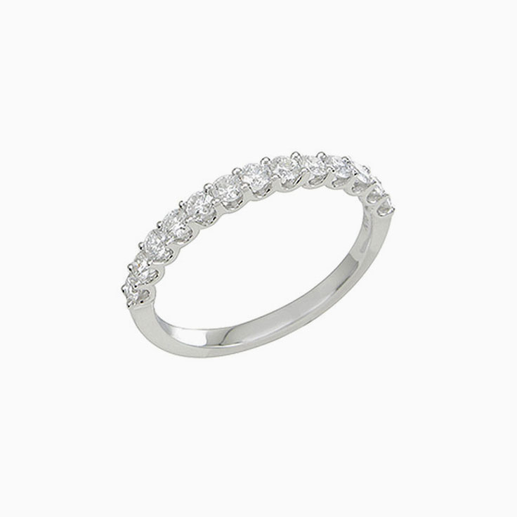 Claw set Wedding ring