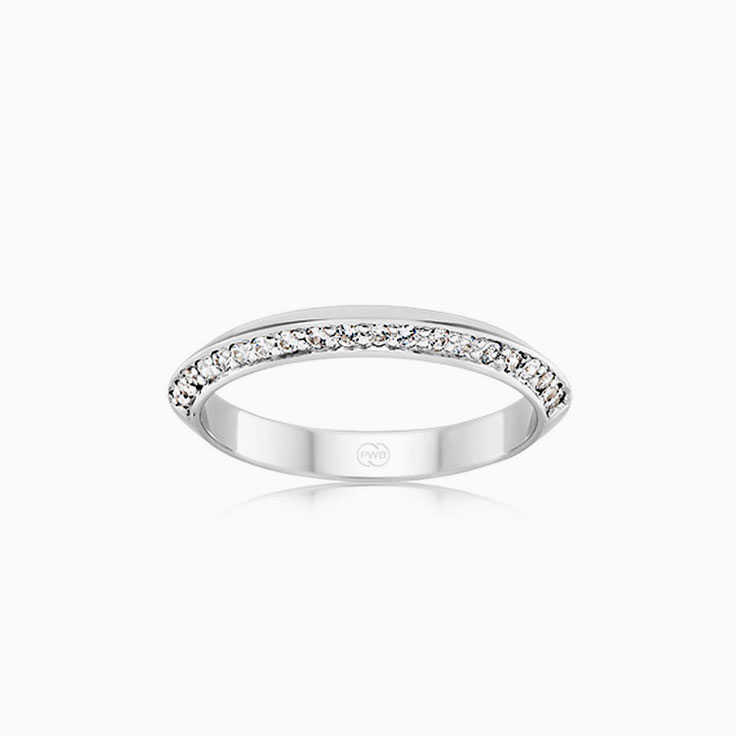 Knife edge diamond band FC3509