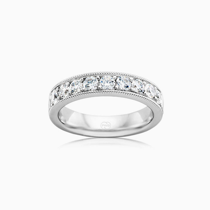 Pave set with miligrain ring HR4120