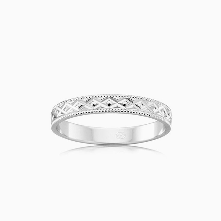 Carved ladies gold ring HR3554