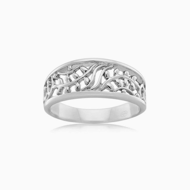 Patterned ladies ring J1936