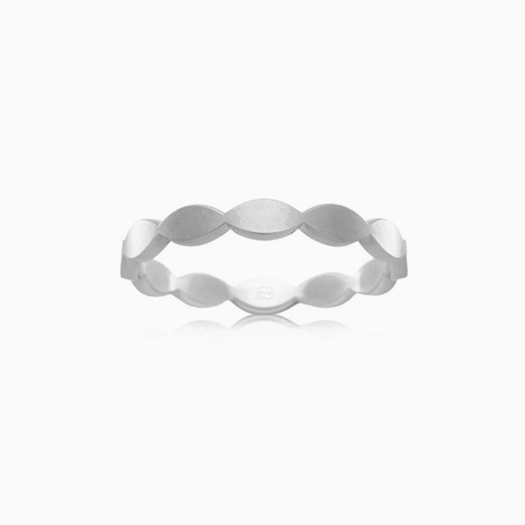 Patterened Ladies ring F3708