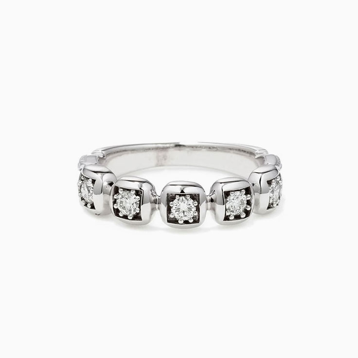 Womens Round diamond band