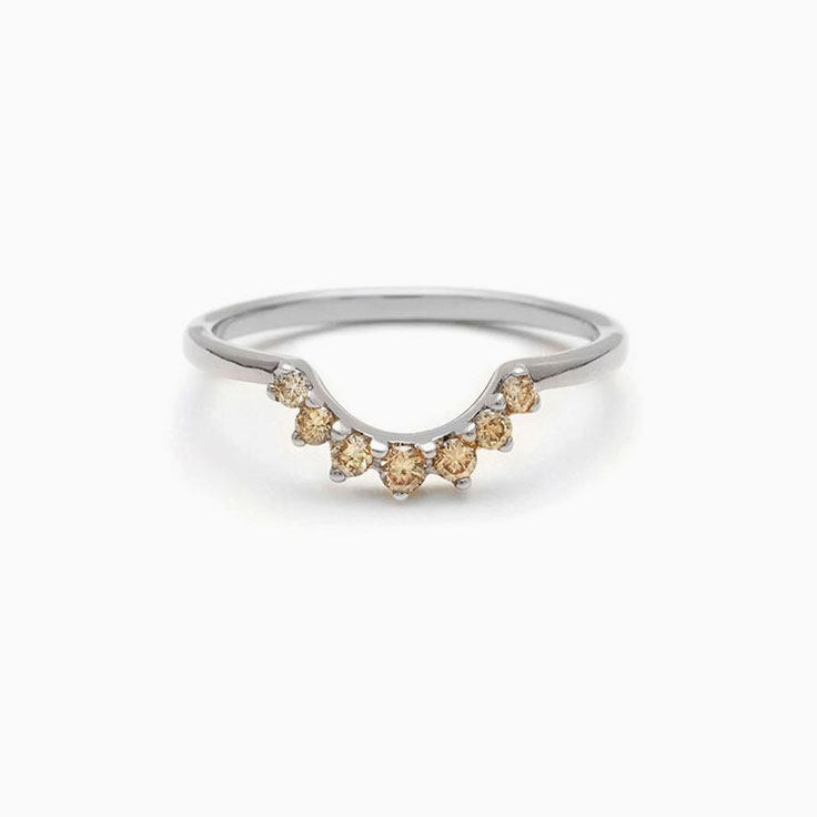 Curve Champagne Diamond band