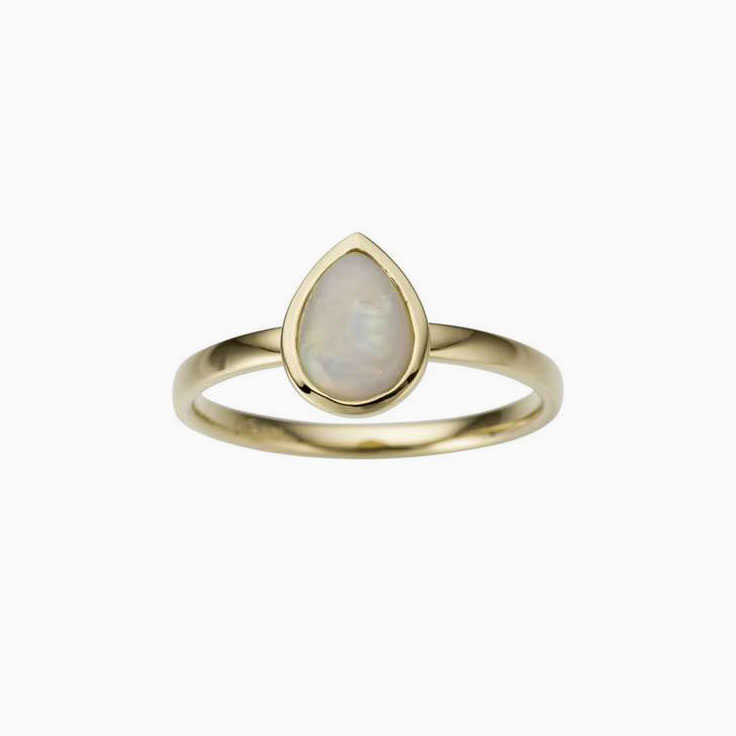 Opal Pearshaped Ladies Ring