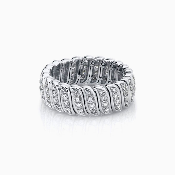 Diamond twisted band