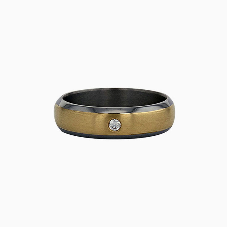 Diamond with gold and Tantalum ring
