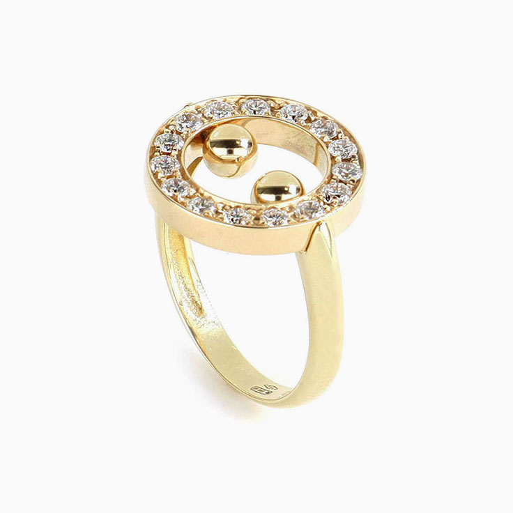 Gold Ring With Diamond Circle