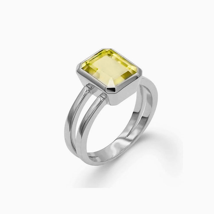 Green Quartz with bezel setting