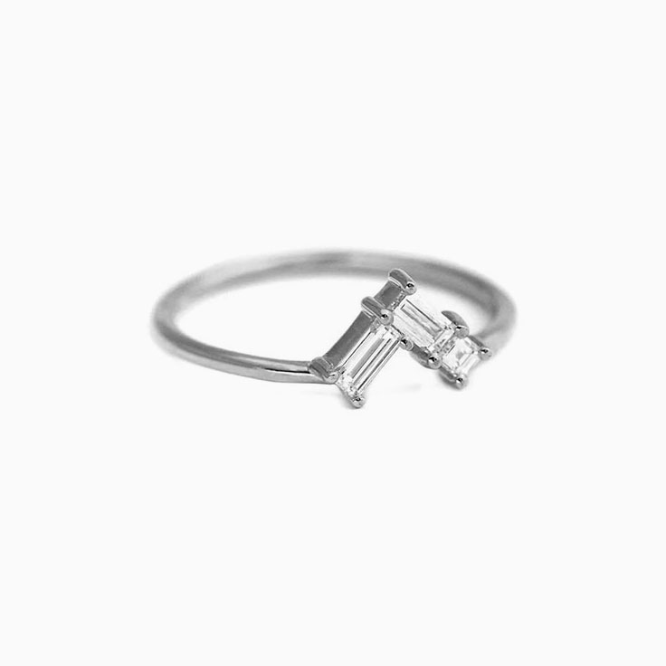 Baguette diamond nesting ring