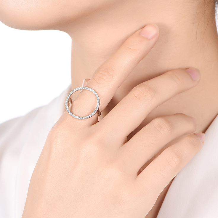 Circle Diamond Ring