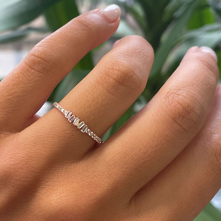Baguette and Round Diamond Band