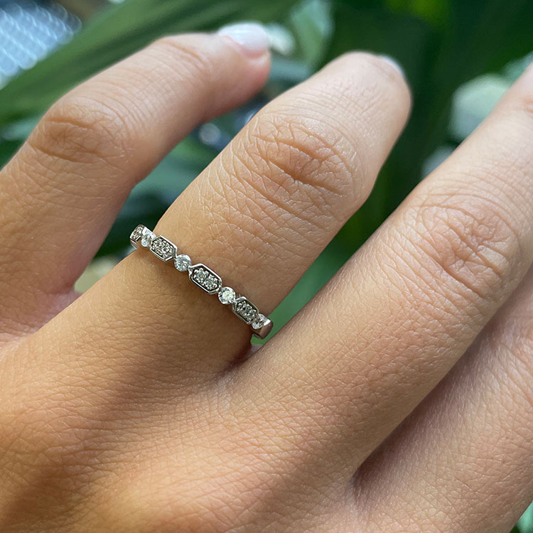 Miligrain edges diamond Ring