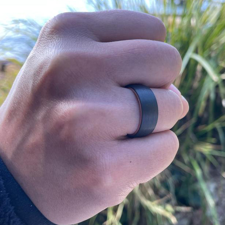 Carbon fibre on White gold wedding band