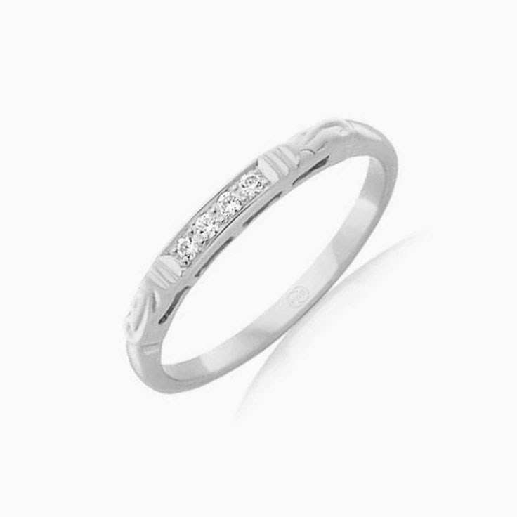 Carved Diamond Wedding ring J1670