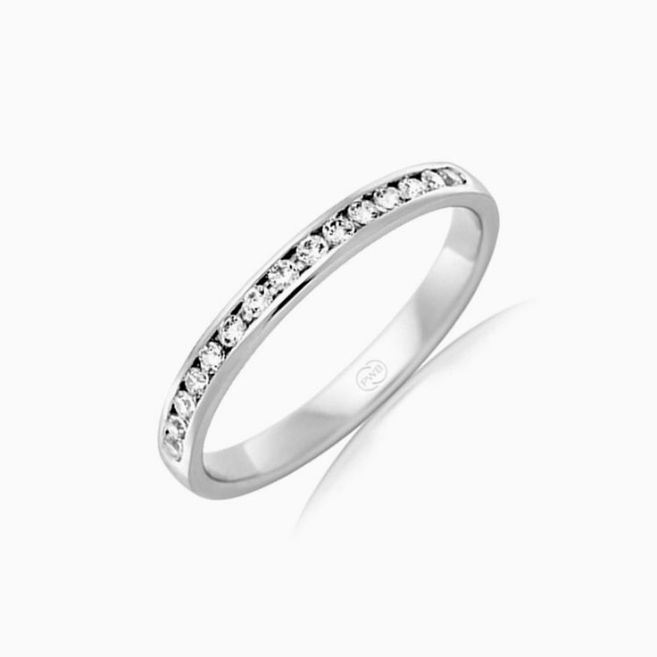 ladies diamond ring B2443