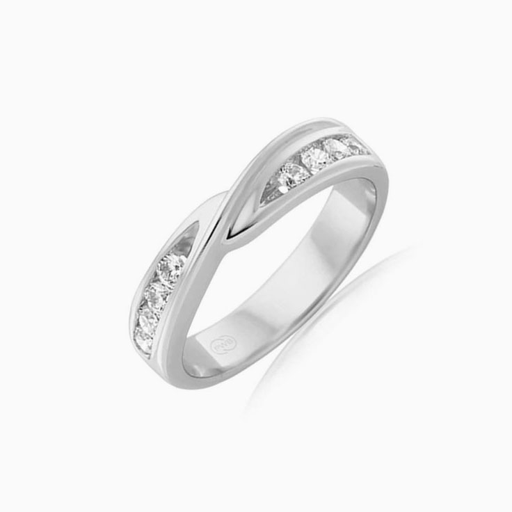 Twisted diamond band J1863