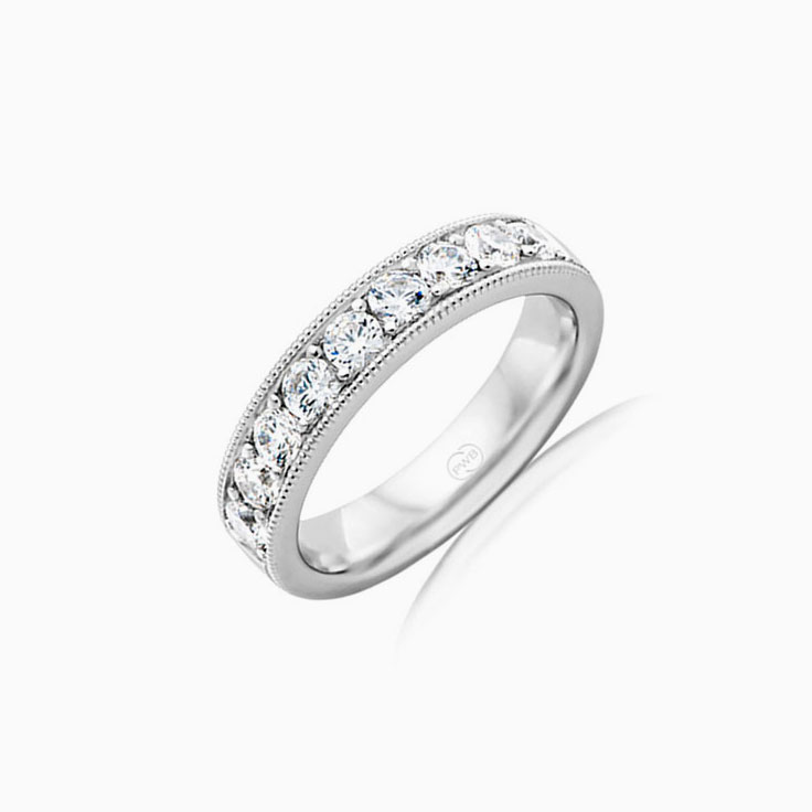 Pave set with miligrain ring HR4120