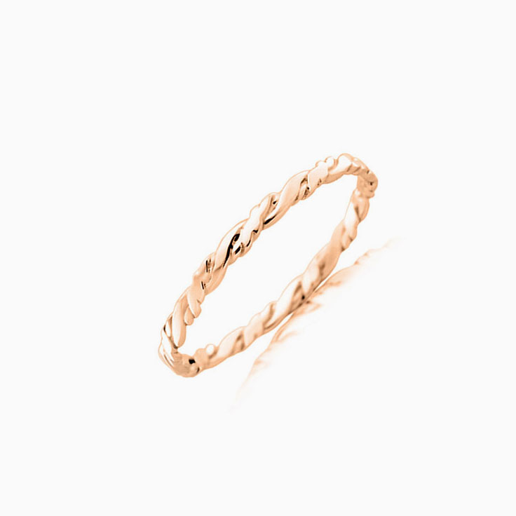 Petite twisted wedding ring J1143