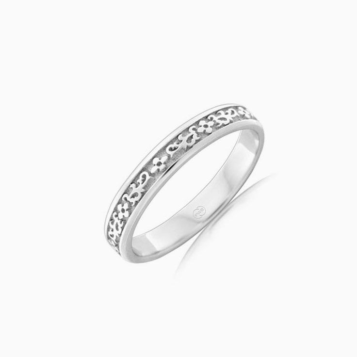 Carved ladies wedding ring J3646