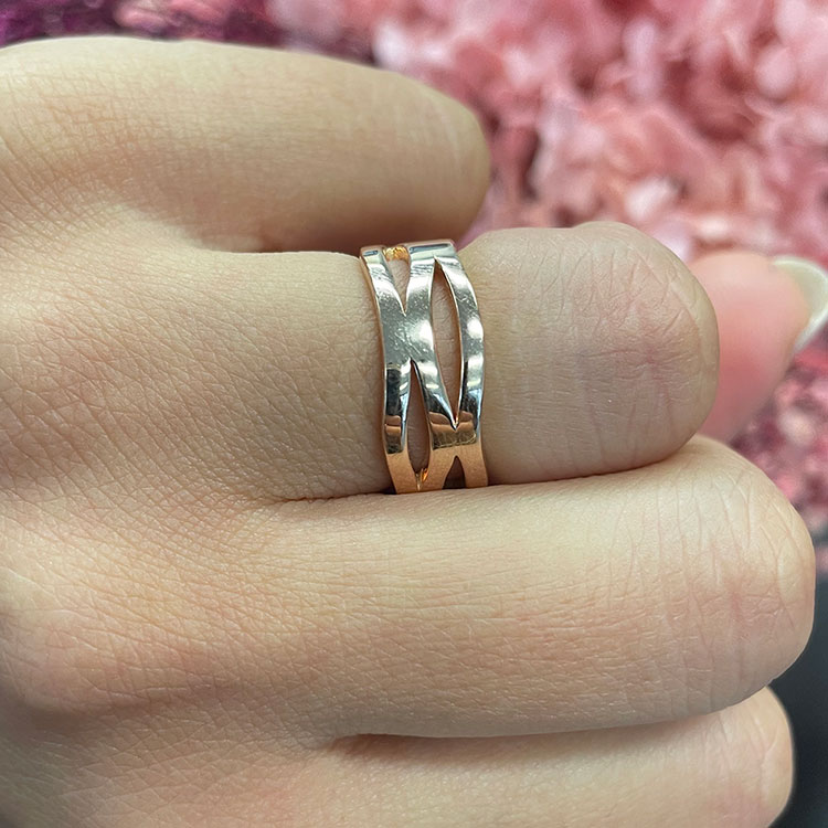 Ladies plain wave ring WR3218