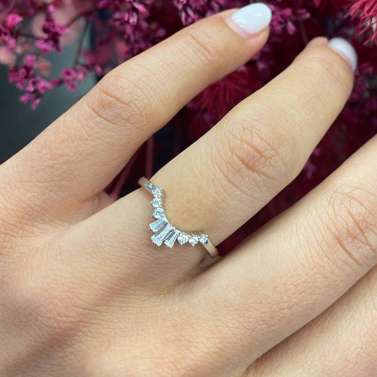 Baguette Fitted band