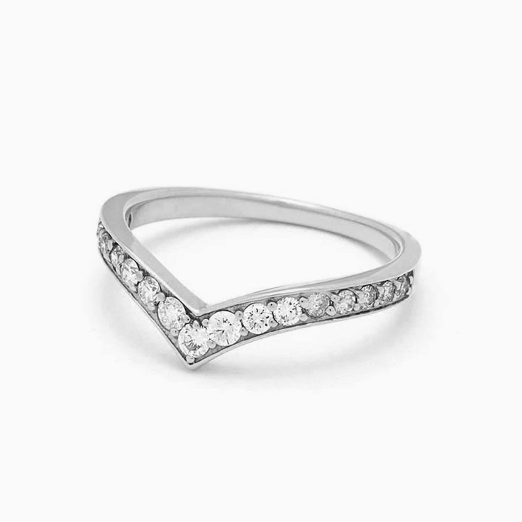 Ladies diamond fitted band