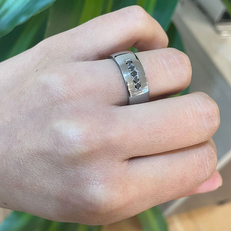 Tantalum with black diamonds